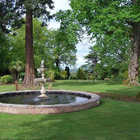 Highfield Hall Молд Екстер'єр фото