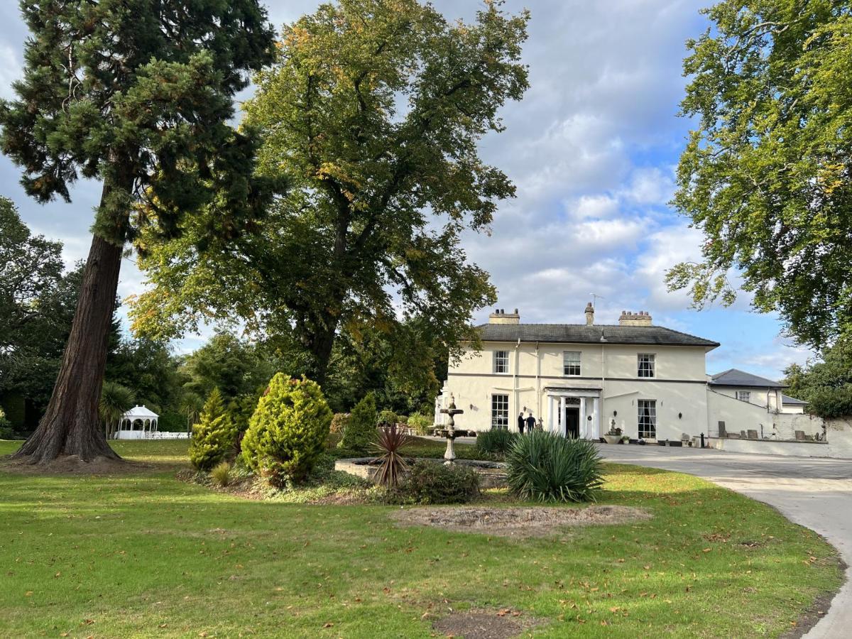 Highfield Hall Молд Екстер'єр фото