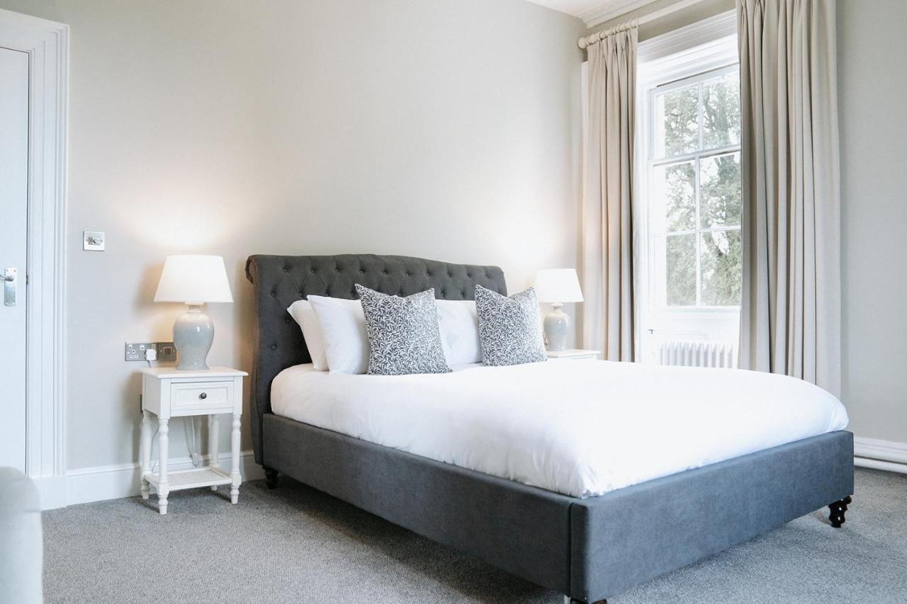 Highfield Hall Молд Екстер'єр фото